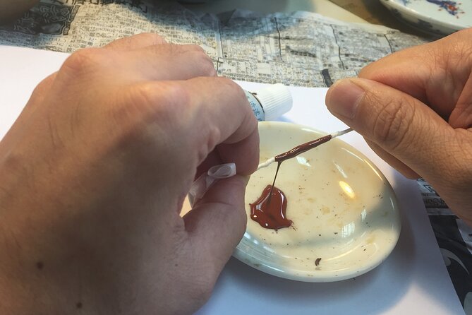 1.5〜2 Hours Traditional Kintsugi Work Shop in Namba Osaka - Matcha, mochi, and the gentle finish