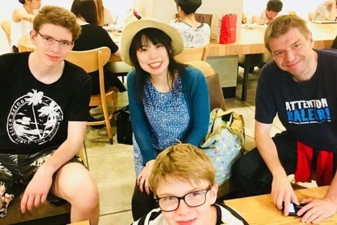 1.5 Hour Food Tour at the Kuromon Market in Osaka - Timing, tickets, and cancellation