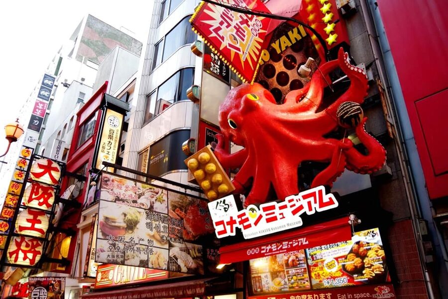 1-Day walking tour in Osaka:Castle, temples and Ukiyoe - Dotonbori, local shrines, and Osaka’s famous face
