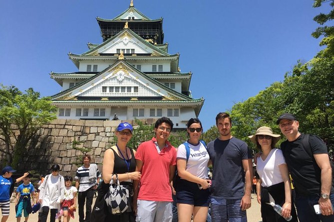 5-Hour Osaka Bike Tour to the Neighborhood of Osaka Castle - Reaching Osaka Castle by bike