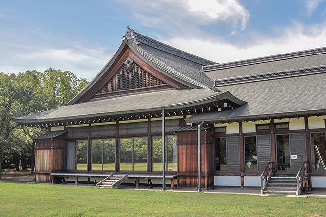 A Tour to Explore the Symbol of Osaka: Osaka Castle - Why Osaka Castle makes a better history lesson with a guide