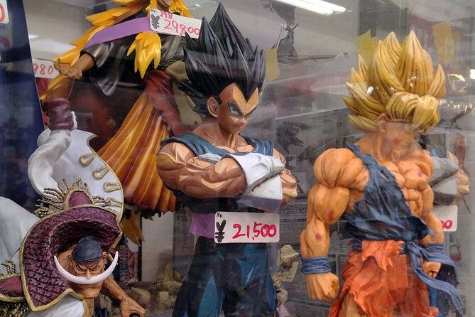 Anime shopping tour in Osaka: figures, Manga, Maid Cafe, Knife - Start by choosing the right Osaka anime tour