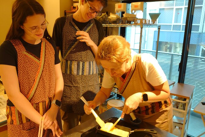 Authentic SUSHI Course Cooking Class - Sitting down to eat your own work