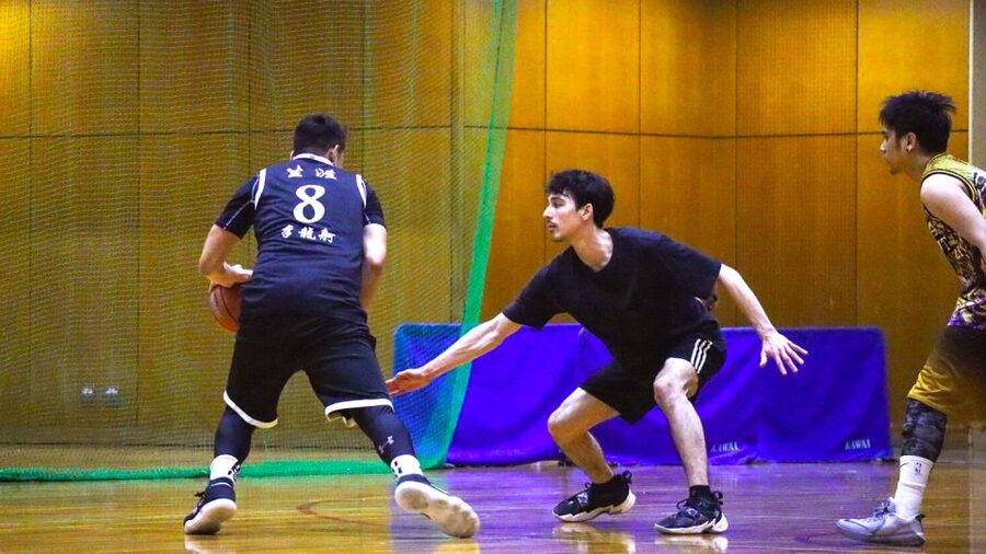 Basketball in Osaka with local players! - Meeting Japanese players instead of just seeing Osaka