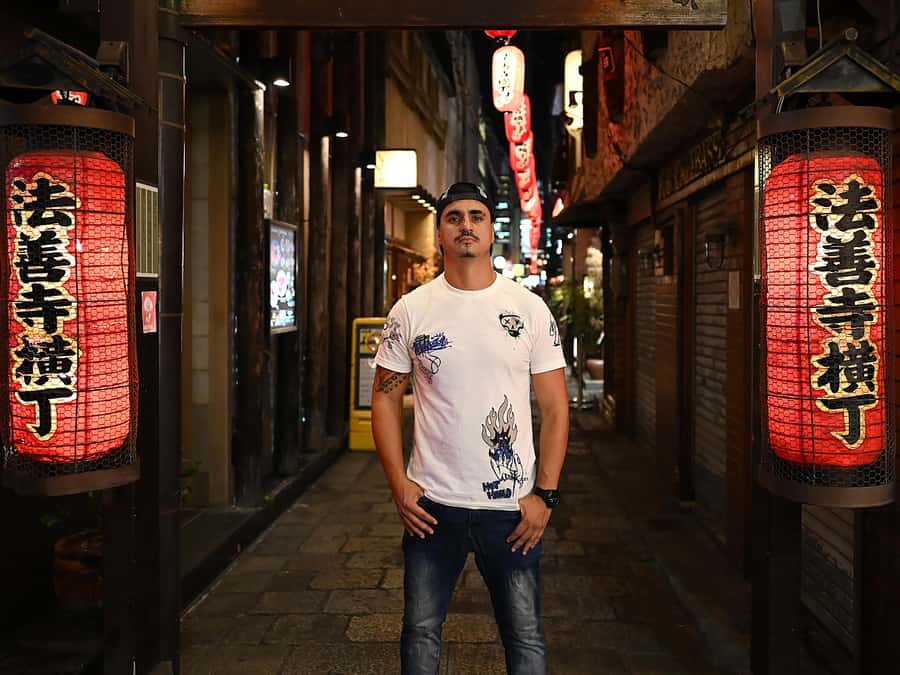 Cinematic Video shoot in Osaka - How the posing guidance changes the experience