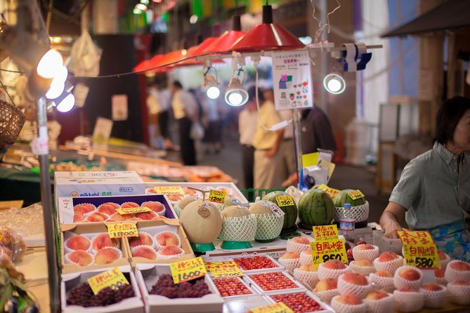 Deep Dive: Osaka Food Markets from Local to Luxurious! - Pulala Tenma brings you closer to ordinary Osaka shopping