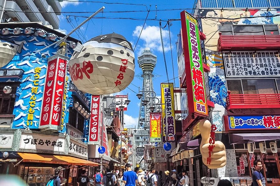 Discover Osaka, Private Customizable Tour with Expert Guides - Shitennoji, a calmer stop after the castle
