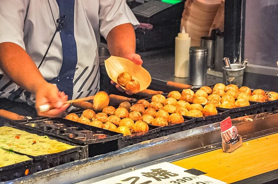 Discover Osaka, Private Customizable Tour with Expert Guides - Trains are part of the experience, not a free extra