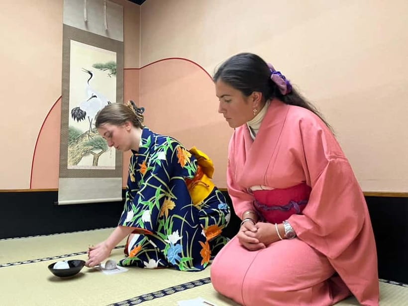 Experience Samurai and traditional Culture to the fullest - The optional seppuku section needs careful thought