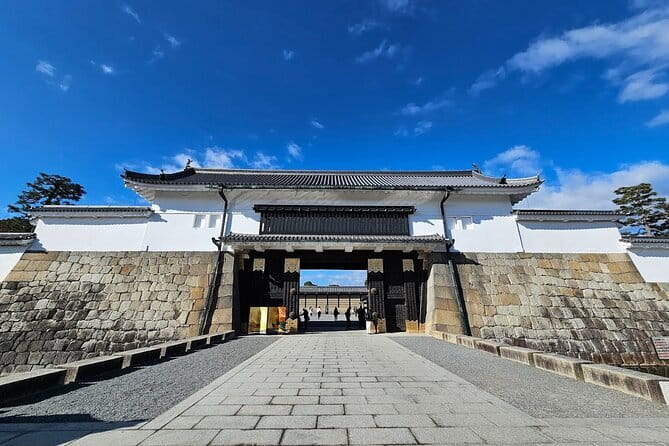 From Osaka or Kyoto: Full Day Sightseeing Tour of Kyoto - Fushimi Inari and the first red torii gates