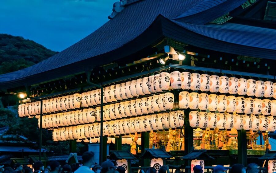From Osaka: Private Customizable Day Tour to Kyoto - Why a private car can make Kyoto easier
