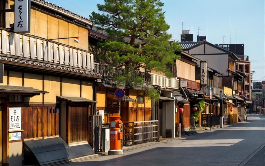 From Osaka: Private Customizable Day Tour to Kyoto - Yasaka Shrine and Kyoto’s living traditions