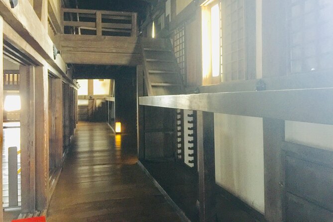 Half-Day Private Guided Tour of Himeji Castle - Wanoyagura and the world of Princess Sen