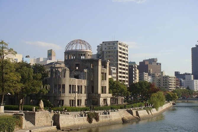 Hiroshima and Miyajima 1 Day Private Tour from Kyoto or Osaka - Taking the bullet train from Kyoto or Shin-Osaka