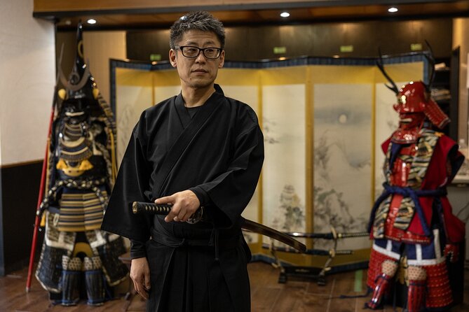Honor - Experience Samurai & traditional Culture to the fullest - Learning Iaido before touching the sword