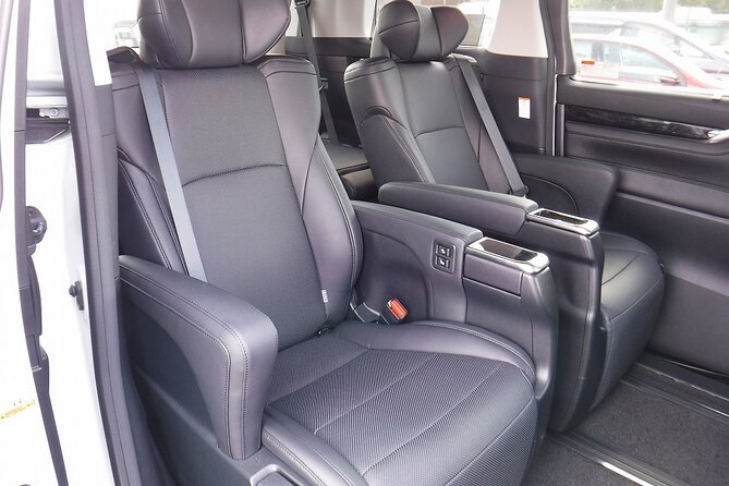 Kansai/KIX Airport to or from Osaka/Kyoto Private Transfer - What the vehicles are really like for a group of six