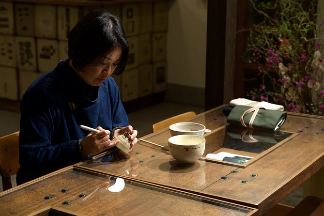 Kintsugi Workshop: Beauty in Brokenness - Key points to know before you book