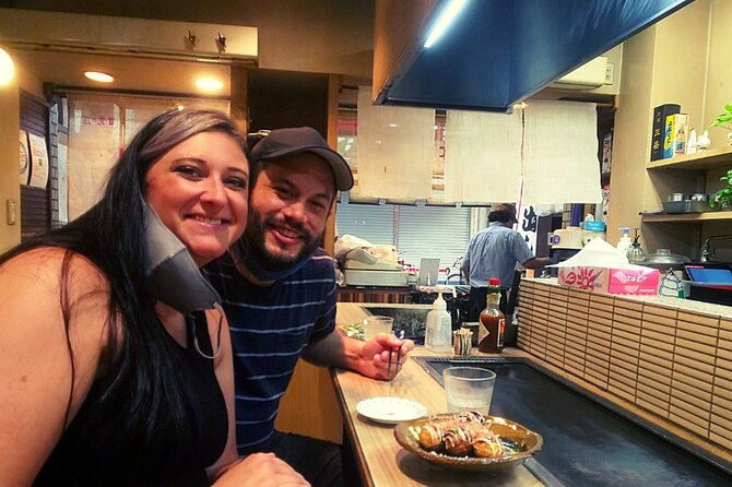 Kuromon Market Tour: All inclusive 6~8 Dishes & 3~4 samplings - Small-group size and the market pace