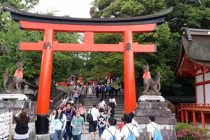 Kyoto Highlights: Arashiyama & Fushimi Inari by Private Car - Tenryu-ji gives the morning a quiet center