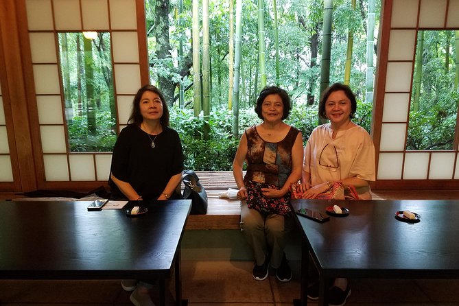 Kyoto Highlights: Arashiyama & Fushimi Inari by Private Car - Gion offers a quick look, not a full evening