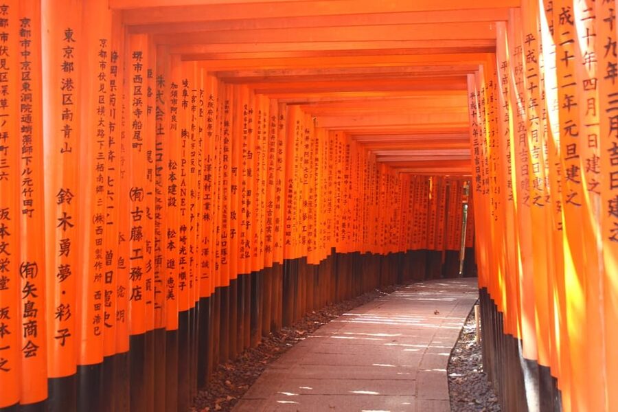 Kyoto: Immersive Arashiyama & Fushimi Inari by Private Car - Ryoan-ji adds a different kind of garden
