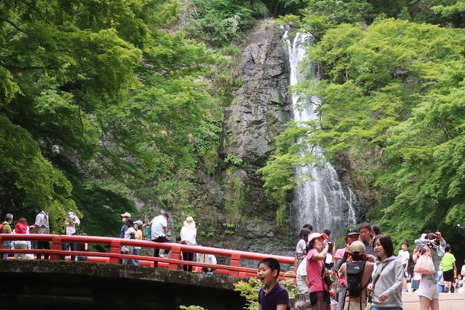 Minoh Waterfall and nature walk through the Minoh Park - At a glance
