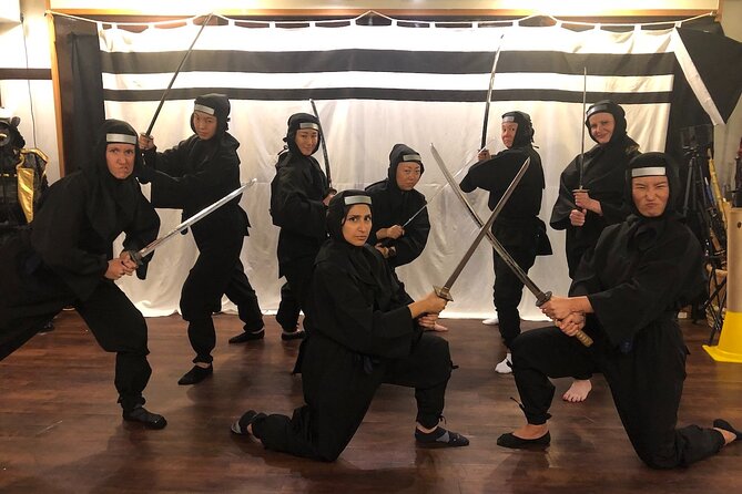 Ninja Experience in Osaka - Getting into costume before the lesson