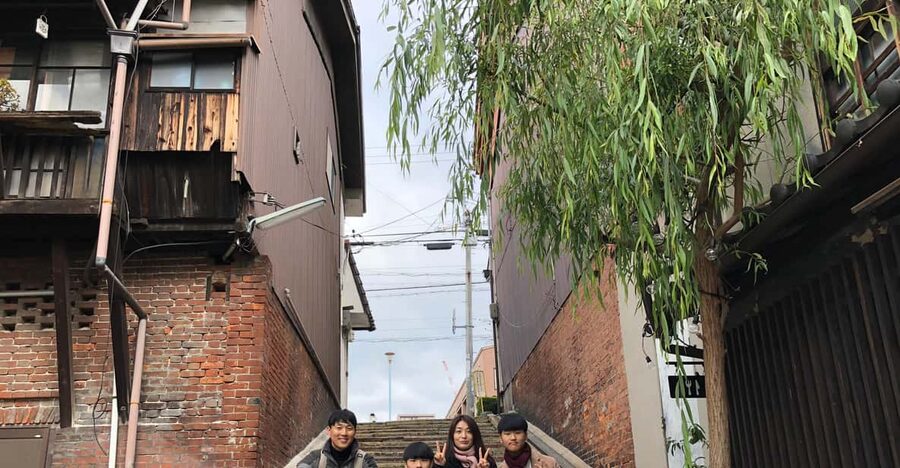 Nostalgic Osaka, walk in totally different from Dotonbori - Key points about the Karahori walk