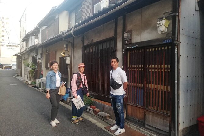 Nostalgic Osaka walk, totally different from Dotonbori - What Chieko adds to the walk