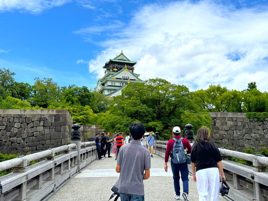 Osaka: 1-Day Guided Tour - Sky Bldg, Castle, Namba Shinsekai - A fast, useful introduction to Osaka