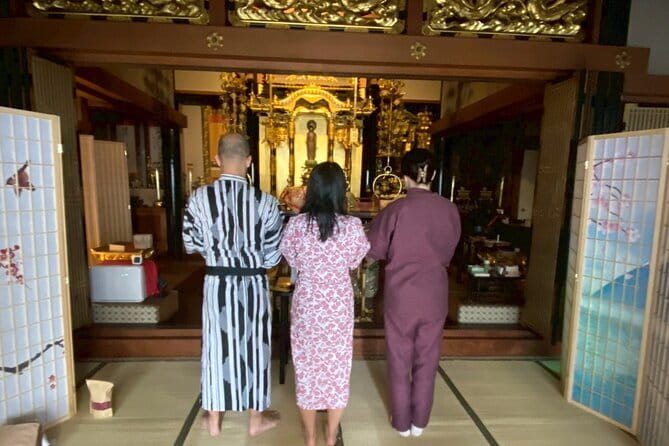 Osaka:Bamboo Healing Massage at the Temple <90-min> - Closing with tea and wagashi