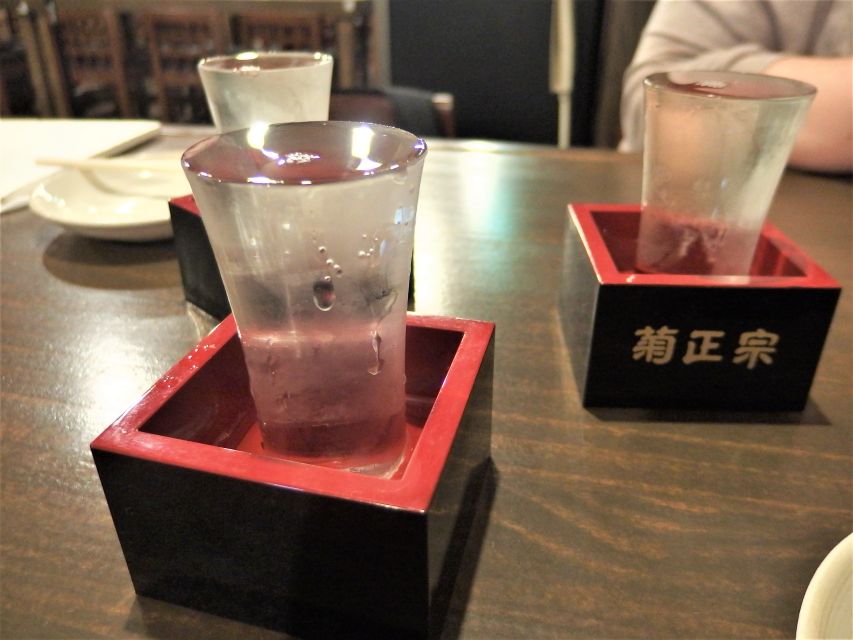 Osaka: Bar-Hopping Night Tour in Namba - The second bar and dishes you might miss alone
