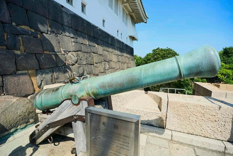 Osaka: Castle History Walking Tour / Castle Tower Admission - Key things to know before you book