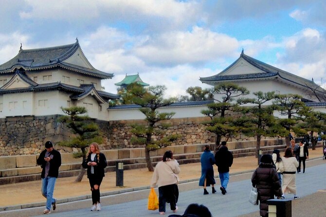 Osaka Castle & Temple Walking Tour with Multilingual Audio Guide - Starting at Tennōji Station at 8:30
