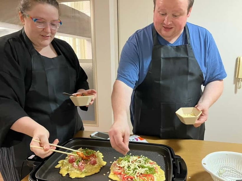 Osaka : Cooking Class Okonomiyaki & Takoyaki course in Nanba - Making okonomiyaki with your own hands