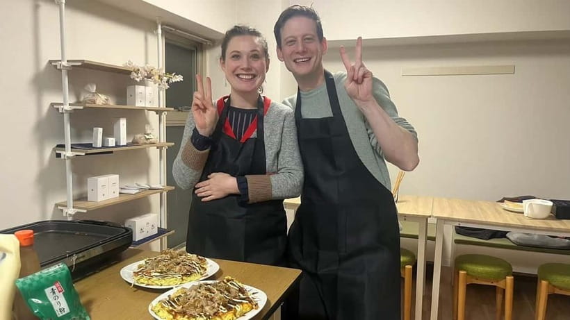Osaka : Cooking Class Okonomiyaki & Takoyaki course in Nanba - The tasting session with sake, beer, and soft drinks