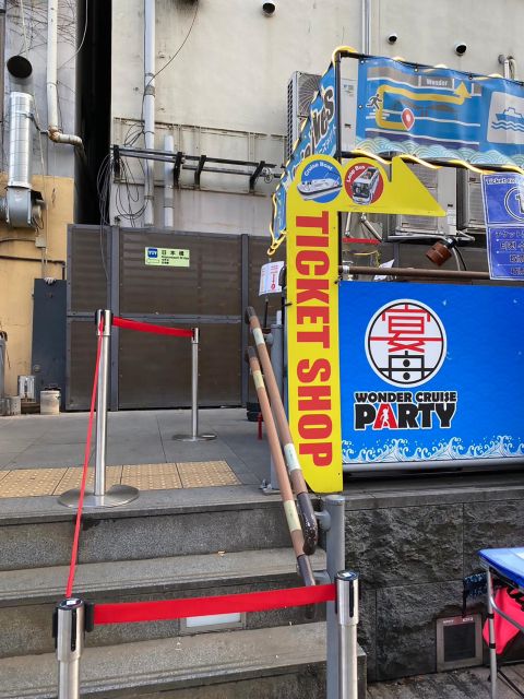 Osaka: Dotonbori District River Cruise with Drink Discount - The 20-minute route and its main sights