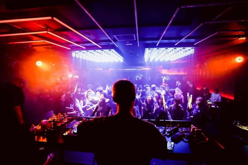 Osaka Dotonbori:GIRAFFE Nightclub Ticket with Drink/VIP Plan - Choosing the standard drink plan