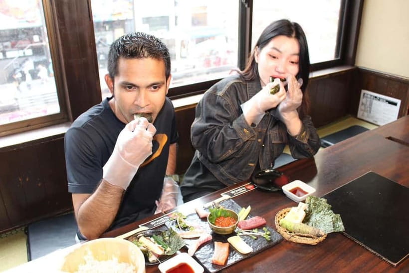 Osaka Dotonbori: Hand Roll Sushi Experience - Who will enjoy this sushi class most