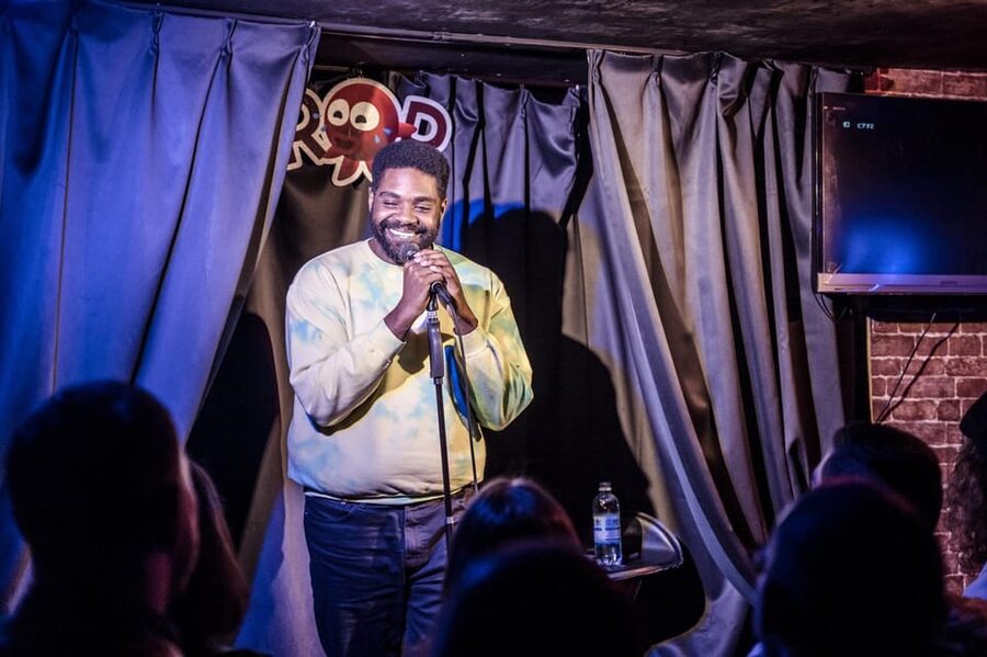 Osaka: English Stand Up Comedy Show at Osaka Comedy Club - Comedy about Japanese life, delivered in English