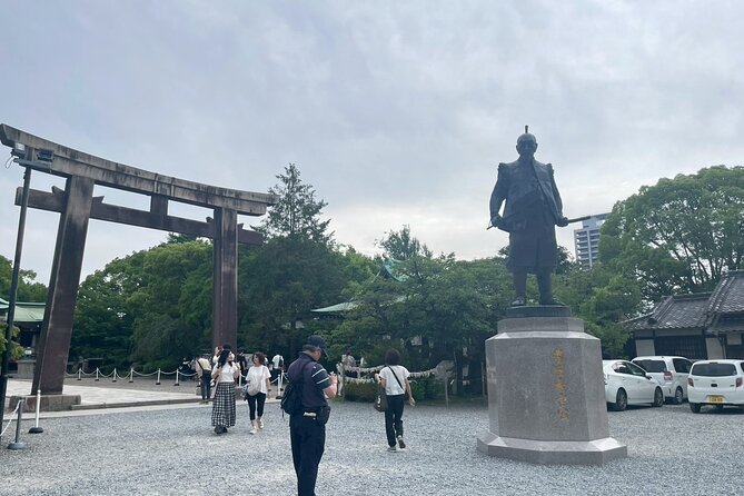 Osaka Full-Day Experience with Castle, Kushikastu and Temple - Walking Through Tennoji to Shitennoji