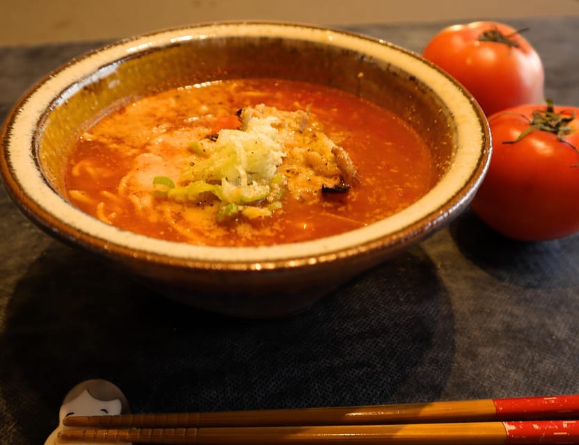 Osaka: Gluten-Free Ramen and Gyoza Cooking Class - Meeting Yuki and setting up the kitchen