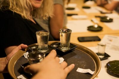 Guided Food Tour with 12 Dishes at 4 Local Eateries