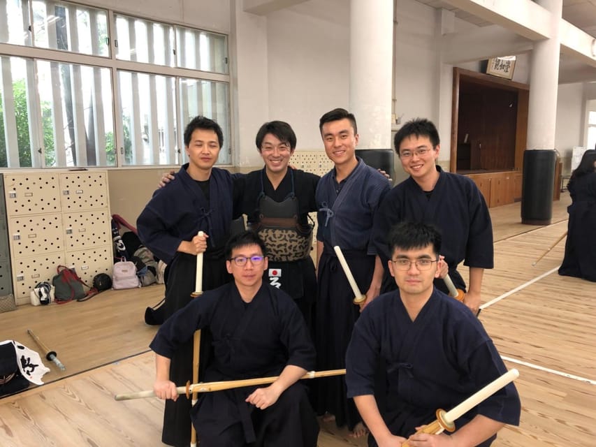 Osaka: Kendo Workshop Experience - Putting on the men and facing the next challenge