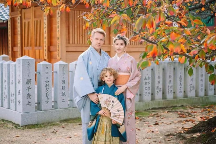 Osaka: Kimono or Yukata Rental &Photos Service Options - Choosing your outfit at MEET Kimono