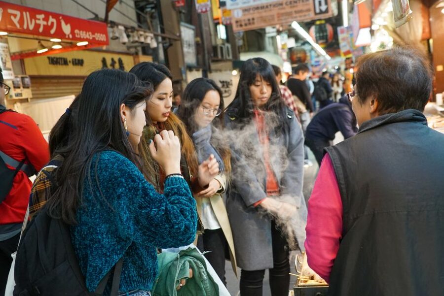Osaka: Kuromon Market Food Walking Tour (6 stops, 6 tastes) - Why Kuromon Market makes a good first taste of Osaka