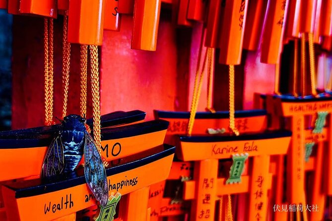 Osaka/Kyoto: Arashiyama, Fushimi Inari & Nara Park Day Trip - Nonomiya Shrine and its unusual black torii