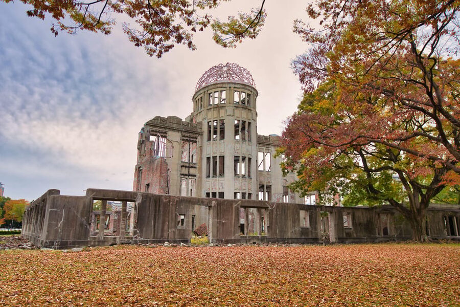 Osaka/Kyoto: Hiroshima Miyajima Bus Tour & Shinkansen Ticket - One Hour Inside the Hiroshima Peace Memorial Museum
