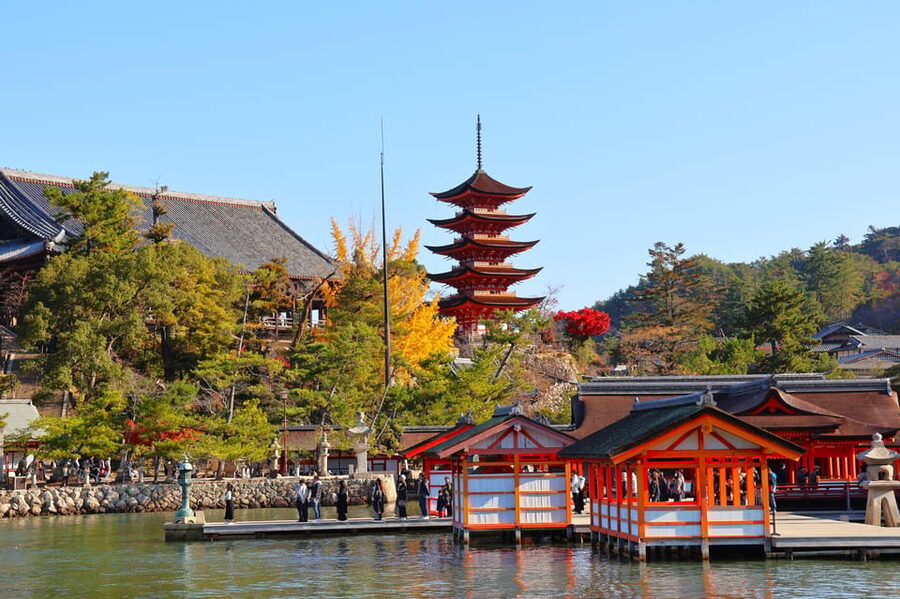 Osaka/Kyoto: Hiroshima Miyajima Bus Tour & Shinkansen Ticket - One Hour of Free Time on Miyajima