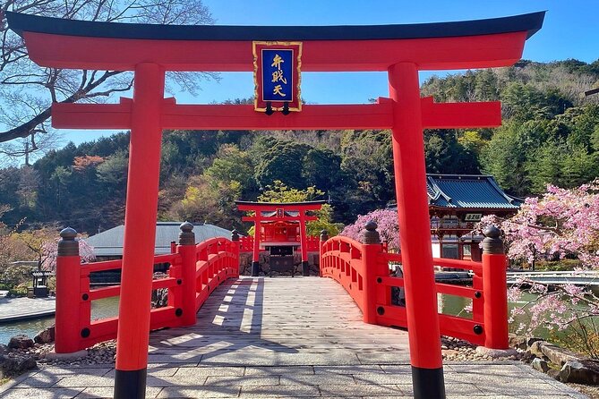 Osaka / Kyoto: Katsuoji, Arashiyama & Kinkaku-ji One Day Tour - Kimono Forest brings color to the station area